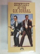 Gunfight At The O.K. Corral Vhs Ntsc Videotape Kirk Douglas: Please See Pics Oop - £1.55 GBP