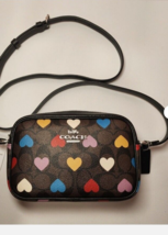 NWT COACH CO941 Mini Jamie Camera Bag Signature Canvas &amp; Leather w Heart... - £118.70 GBP