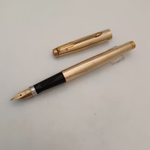 Parker Gold 75 Plated lines Pattern Fountain Pen - £150.57 GBP