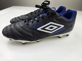 Umbro Men&#39;s Tocco Ii League Fg Soccer Cleat, size 7 - $39.60