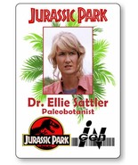 DR ELLIE SATTLER JURASSIC PARK NAME BADGE PROP HALLOWEEN COSPLAY PIN BACK - $280.26 MXN
