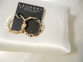 Laundry by Shelli Segal 1-1/4&quot;Gold-Tone Hammered Metal Ruffle Hoop Earrings Y440 - £6.73 GBP