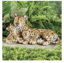 Majestic leopard with Two cubs statue  - £197.22 GBP