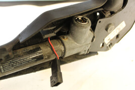 1999-2003 BMW 540I 5 SERIES DRIVER SEAT BELT RECEIVER WITH COVER V148 image 5