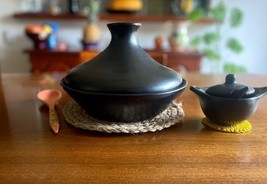 Tagine Tajin Diameter 12&quot; Hight 7.8&quot; Black Clay Pot for Cooking La Chamba - $123.34