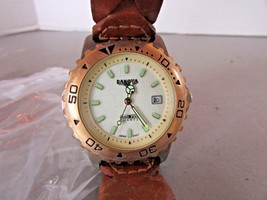 Dakota Moonglow Mens Wristwatch 16/23 Kt Solid Brass Case Brown Band Lot D - £13.82 GBP