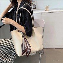 Simple Large-capacity Bag Female Summer 2021  Trendy Fashion Silk Scarf One  Und - £139.89 GBP