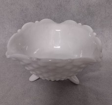 L E Smith Hobnail 3 Footed Bowl White Milk Glass 6&quot; x 3.25&quot; - £17.50 GBP