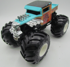 Hot wheels Monster Truck Bone Shaker Oversized 1:24 Scale Die Cast - $9.74