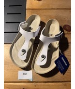 Birkenstock Gizeh | White | EU 38 | US L7 / M5 | Regular Fit - $151.37 CAD