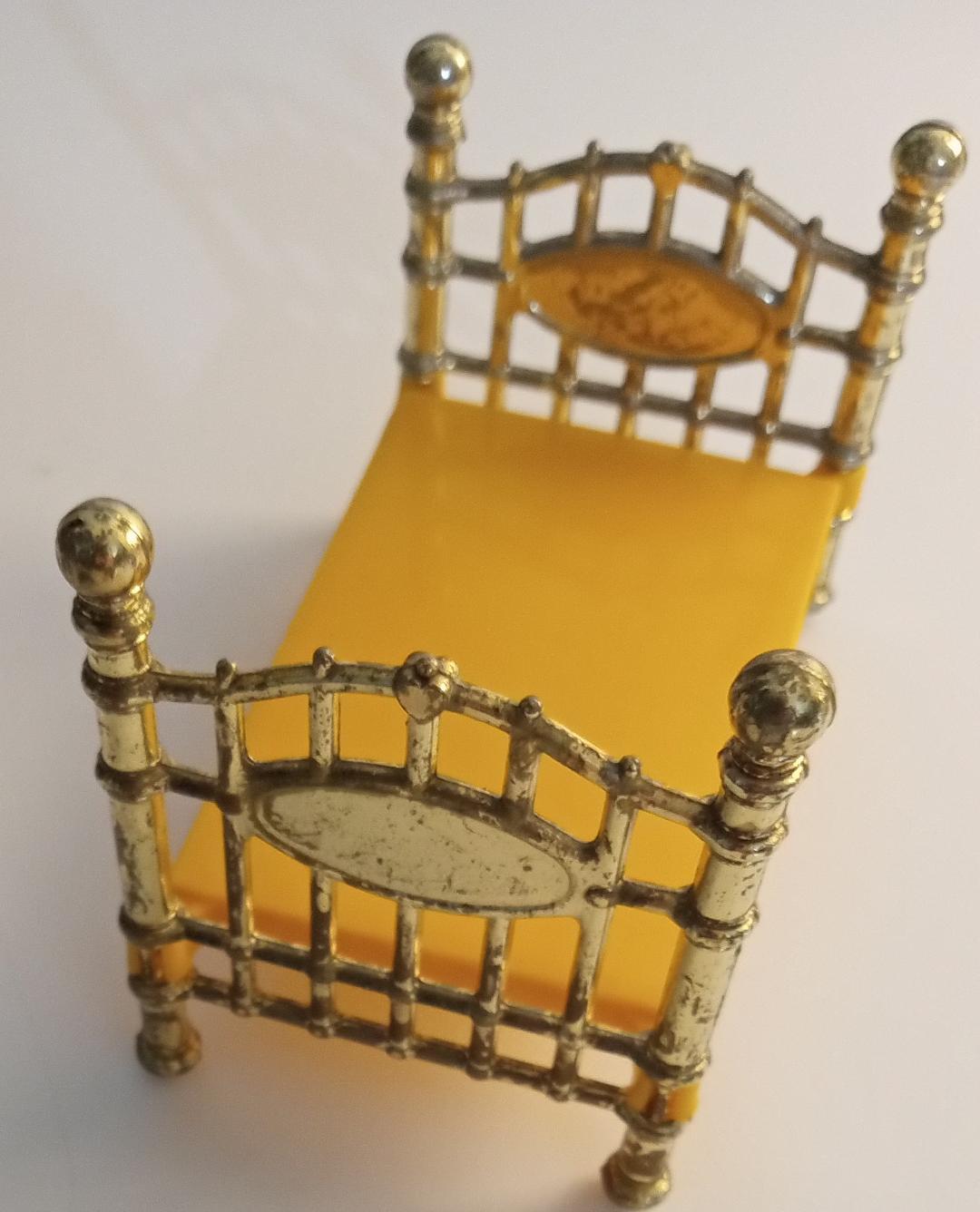 Image 1 of Vintage Brass Doll House Furniture Bedroom Bed The Littles Pretend Play Toy