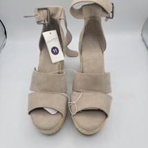 Women&#39;s New Heel Sandals, Cream Grey colored, Size 11, by Universal Thread - £7.86 GBP