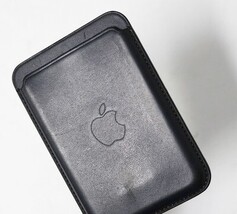 Apple iPhone Leather Wallet with MagSafe MM0Y3ZM/A - Midnight image 3