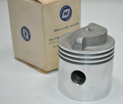 NOS OMC Evinrude Johnson Outboard Motor Piston Part# 378372 0378372 - $914.97 MXN