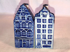 Delft Building Salt And Pepper Shakers Mint - $19.99