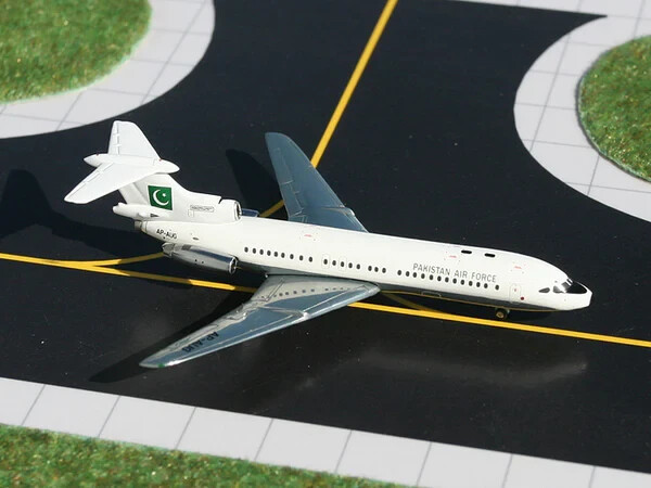 Pakistan Air Force Trident 1E AP-AUG GeminiJets GMPAF030 Scale 1:400 SALE - $25.95