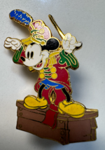 Vintage Disney LE 2000 Gallery Mickey Thru Years Barnyard Concert Pin - $259.97 MXN