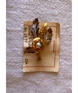 ⭕⭕VTG, brooch, broche, vintage, metal, métal, flower with pearl, flower - €11,94 EUR