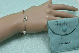 Vintage Tiffany &amp;Co Akoya Pearls Cushion Toggle Silver Bracelet w/ Pouch 7&quot; Rare - £470.49 GBP