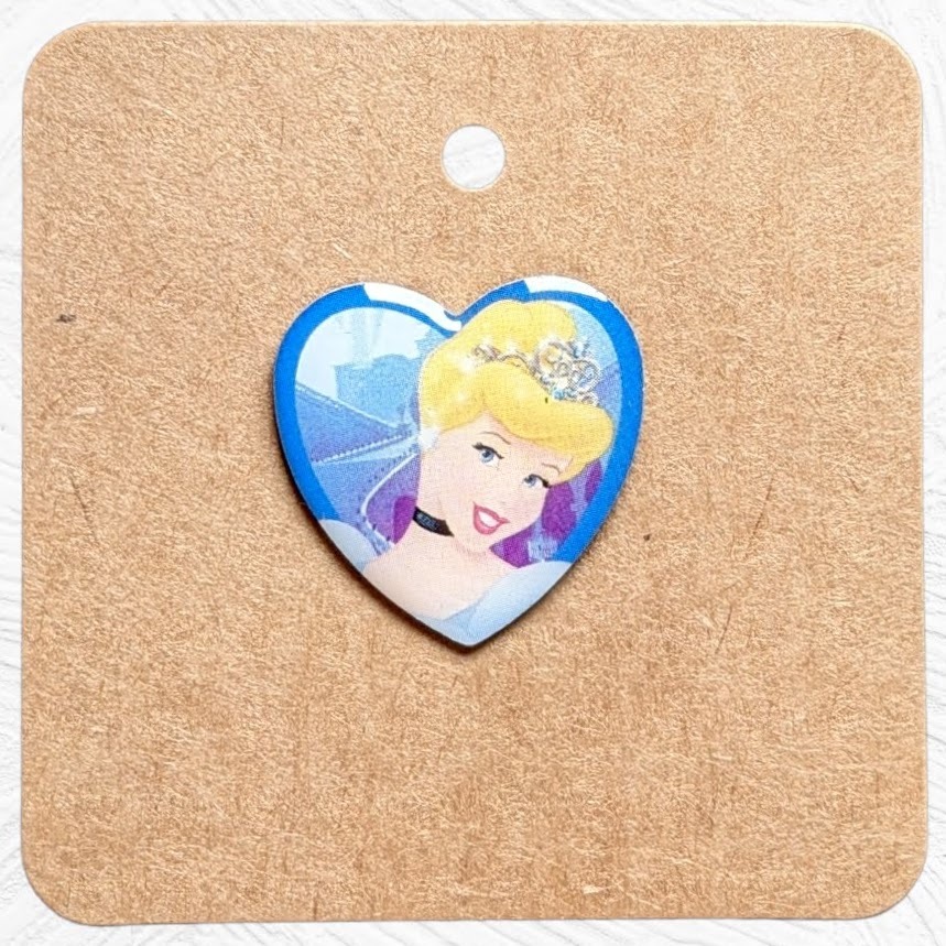 Cinderella Disney Carrefour Pin: Cinderella Princess Heart  - £10.14 GBP