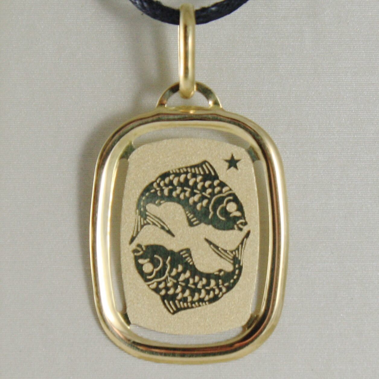 Primary image for SOLID 18K YELLOW GOLD PISCES ZODIAC SIGN MEDAL PENDANT ZODIACAL MADE IN ITALY