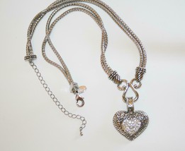 Lia Sophia Love Dust Cut Crystal Heart Necklace  J406 - £25.73 GBP
