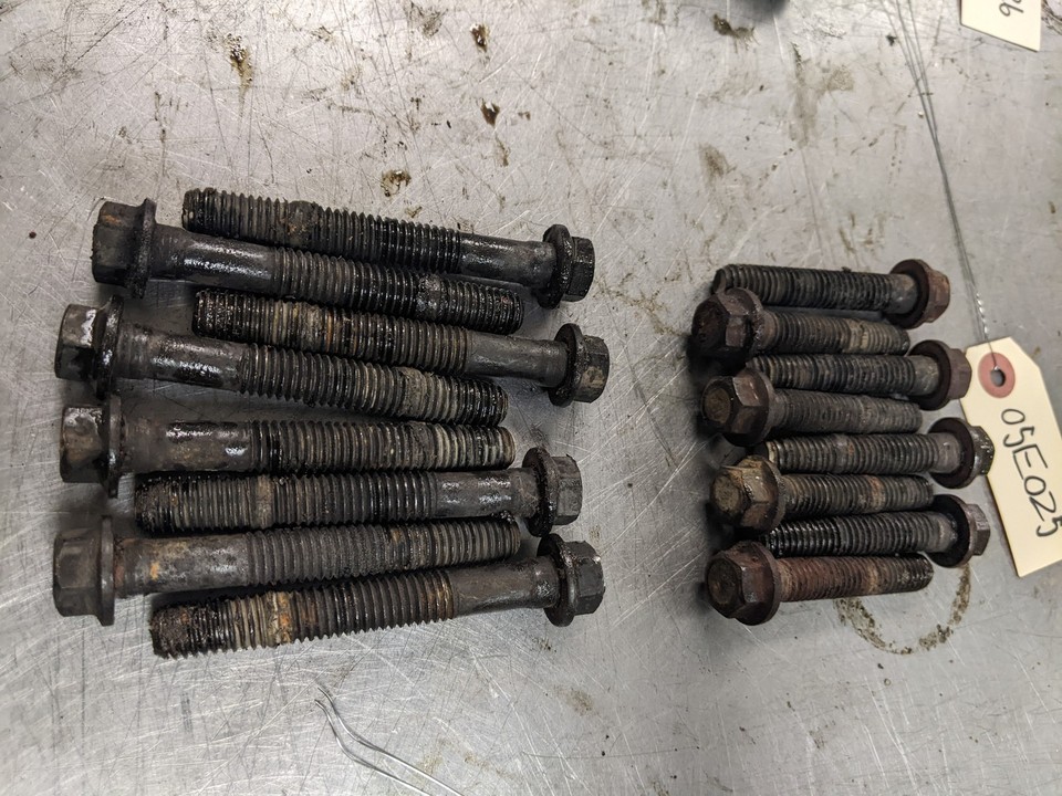Cylinder Head Bolt Kit For 95-99 Pontiac Bonneville  3.8 - $34.60