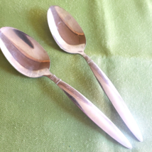 Farberware Stainless 2 Teaspoons Diner Pattern Glossy Pointed Tip Lined Heel - $6.92