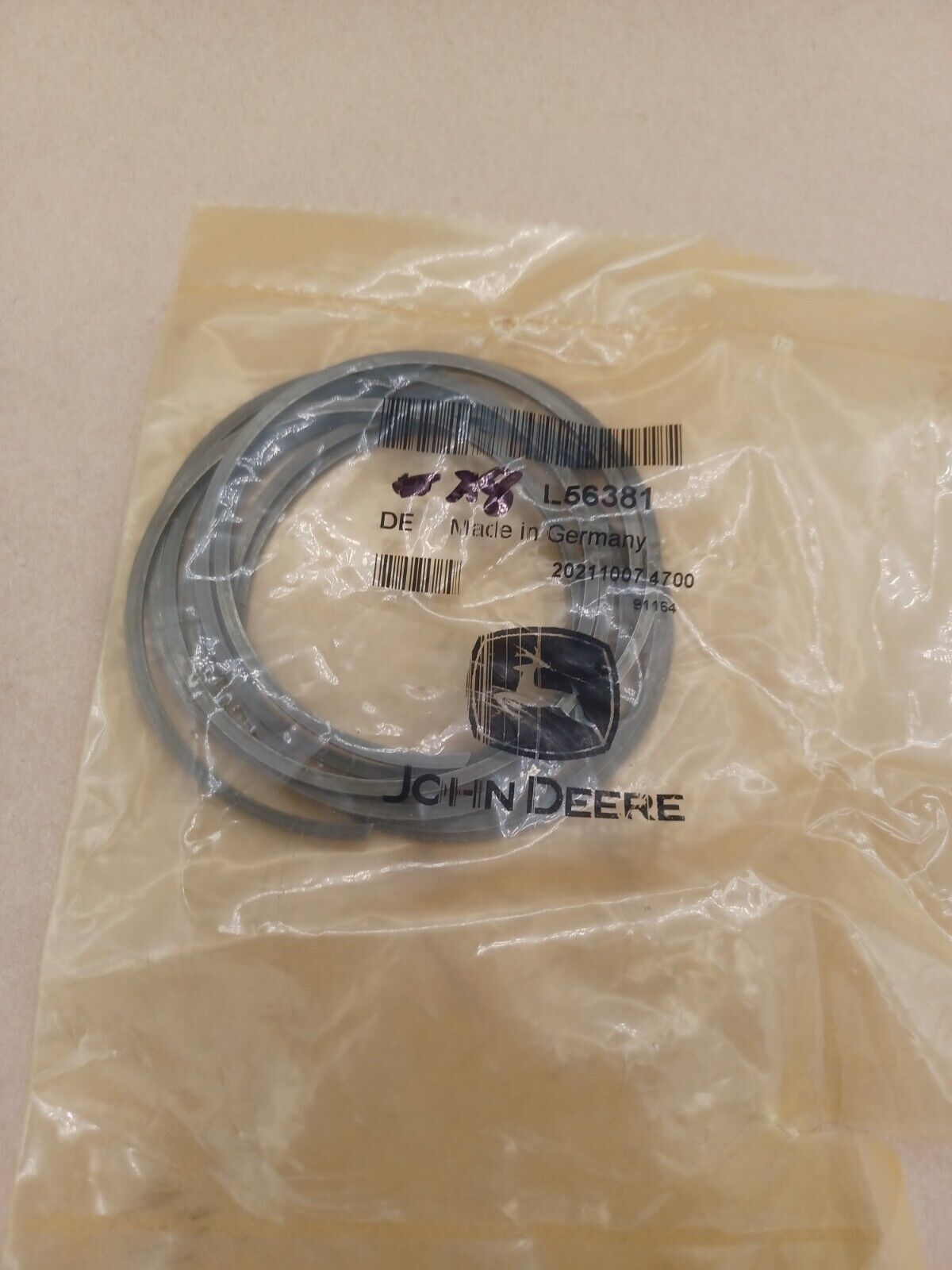 L56381 SNAP RING John Deere New Aftermarket - $0.98