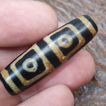 Old Tibetan Himalayan 8 eyes in eye Dzi Bead Amulet circle and Square Eyes - £50.05 GBP