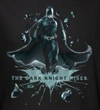 Batman The Dark Knight Rises Movie Standing Figure T-Shirt NEW UNWORN - £14.11 GBP