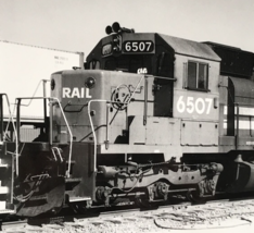 Conrail Railroad CR #6507 SD40-2 Electromotive Train B&amp;W Photo Proviso IL - £7.46 GBP