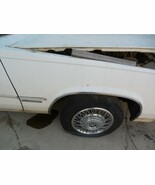 1981  ELDORADO FRONT FENDER RIGHT OEM USED ORIG CADILLAC 1979 1980 1982 ... - $8,891.03 MXN