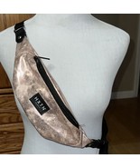 HXTN SUPPLY GOLD SHINY METALLIC BELT FANNY CROSSBODY BAG ADJUSTABLE TRAVEL SMALL