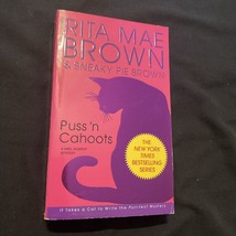 Puss &#39;n Cahoots: A Mrs. Murphy Mystery - Mass Market Paperback  - £4.12 GBP