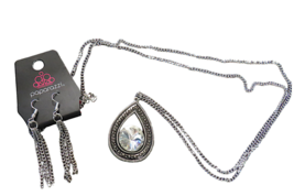 Paparazzi Silver Tone Oversized Teardrop CZ Necklace With Chain Dangle E... - £11.73 GBP