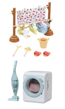2 Sylvanian Families Sets - Clothesline and Washing Machine with Vacuum - £22.27 GBP