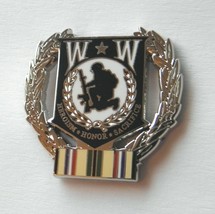 Wounded Warrior Heroism Honor Sacrifice Desert Storm Wreath Lapel Pin 1.1 Inch - £4.48 GBP