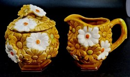 Vintage Fred Roberts Company Cream and Sugar Set Gold and White Daisies ... - $29.69