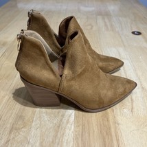 Jessica Calfe Boots Womens 8 Casual Back Zip Pointed Ankle Bootie Brown ... - $424.46 MXN