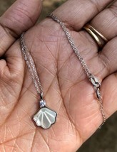 925 Sterling Silver + CZ + Mother of Pearl Necklace, Leaf Shell Design 18&quot; Chain - £16.95 GBP