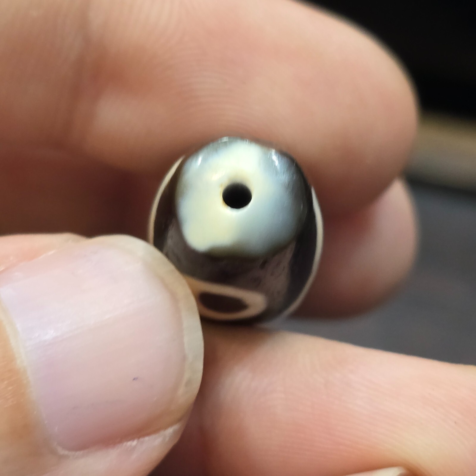 Antiguo tibetano muy único patrón ojo ágata piedra Dzi Bead Amulet Item image 3