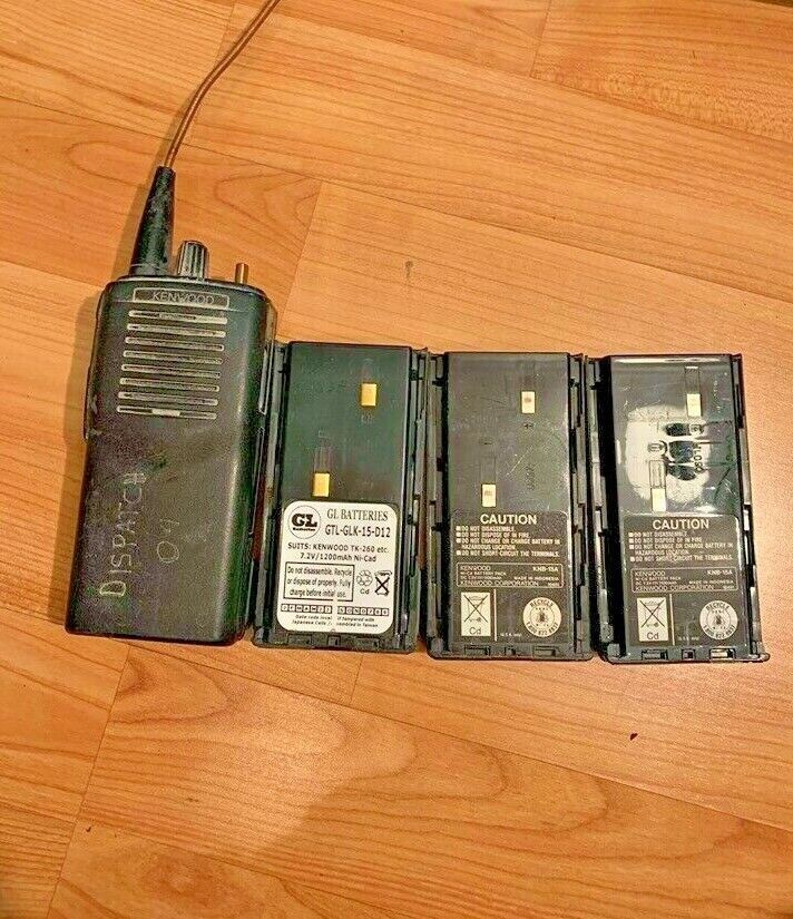*UNTESTED* 1x KENWOOD TK-3102A RADIO 2-WAY WALKIE TALKIE UHF FM + BATTERIES - $34.80