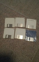 001 Lot of 35 VTG 3.5 Floppy Discs. Graphic Design &amp; Other Clip Art. Etc - £28.14 GBP