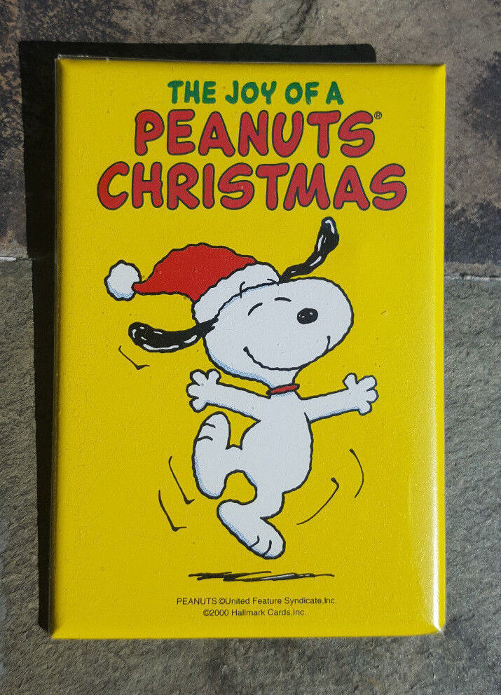 SNOOPY The Joys of a Peanuts Christmas Charlie Brown Lapel Hat Pin Button - £7.98 GBP