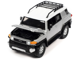 2007 Toyota FJ Cruiser Titanium Silver Metallic with White Top and Roofrack &quot;... - £13.29 GBP