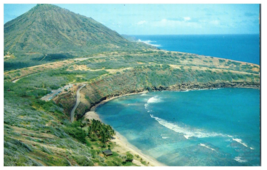 Hanauma Bay with Koko Crater in background Oahu Hawaii Postcard - £5.41 GBP