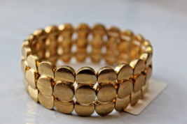 Liz Claiborne Gold Tone Stretch Bracelet Round Layers New - £12.08 GBP