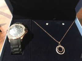 Bell And Rose Women&#39;s Watch And Crystal Earrings Pendant Set NIB - £19.75 GBP