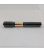 Black and Gold makeup brush - $186.56 MXN